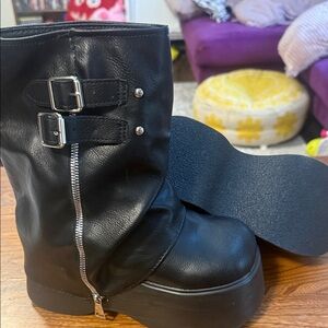 Black Platform Motorcycle Boots with Buckle and Zipper NWOT